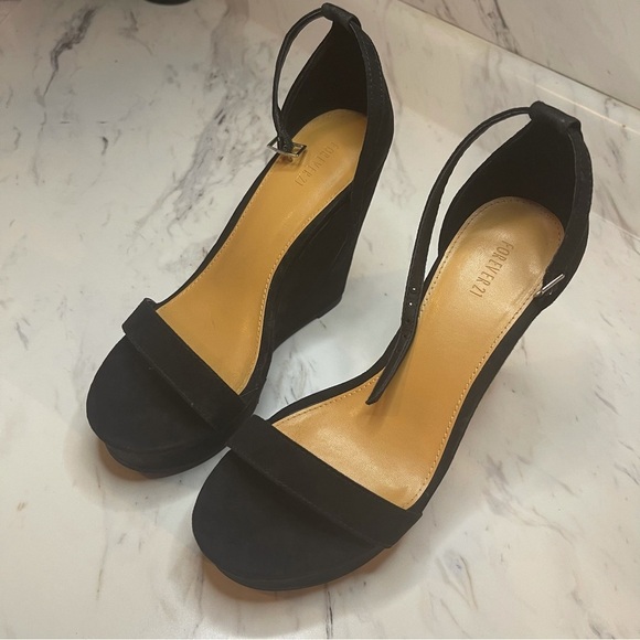 NWOT Forever 21 Faux Suede Wedge Heels – Black – Size 6.5 - Picture 6 of 11